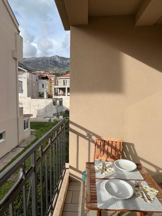 Ksenia Guesthouse Apartments And Studios Budva Exterior photo