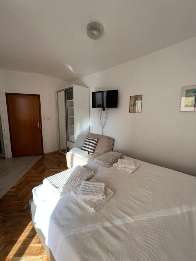 Ksenia Guesthouse Apartments And Studios Budva Exterior photo