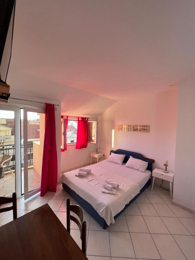 Ksenia Guesthouse Apartments And Studios Budva Exterior photo